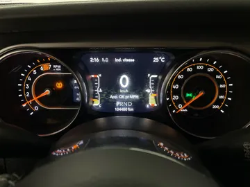 2021 Jeep Wrangler - image 18