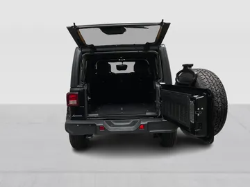 2021 Jeep Wrangler - image 13