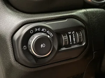 2020 Jeep Wrangler Unlimited - image 29