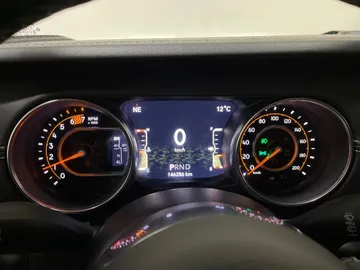2020 Jeep Wrangler Unlimited - image 17