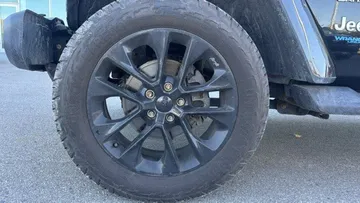 2021 Jeep Wrangler 4xe - image 7