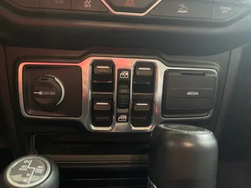 2022 Jeep Wrangler 4xe - image 25