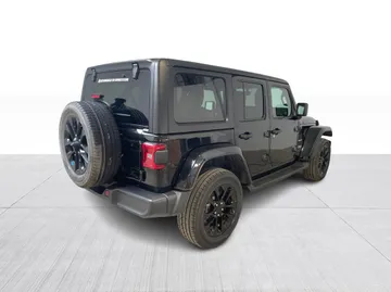 2022 Jeep Wrangler 4xe - image 8