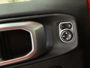 2021 Jeep Wrangler 4xe - image 18