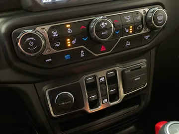 2021 Jeep Wrangler 4xe - image 21