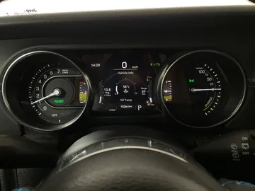 2022 Jeep Wrangler 4xe - image 18
