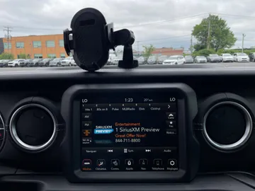 2022 Jeep Wrangler 4xe - image 24