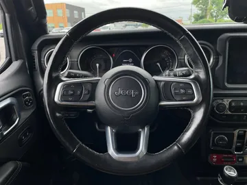 2022 Jeep Wrangler 4xe - image 17