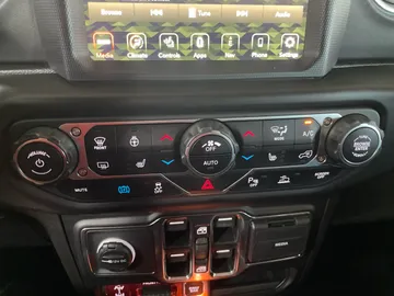2021 Jeep Wrangler 4xe - image 21