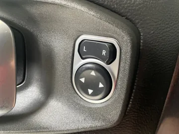 2021 Jeep Wrangler 4xe - image 25