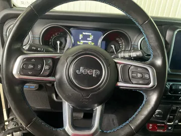 2021 Jeep Wrangler 4xe - image 16