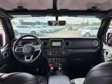2021 Jeep Wrangler 4xe - image 9