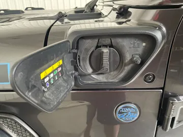 2021 Jeep Wrangler 4xe - image 18