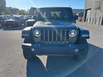 2022 Jeep Wrangler 4xe - image 2