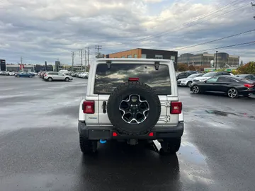 2022 Jeep Wrangler 4xe - image 6