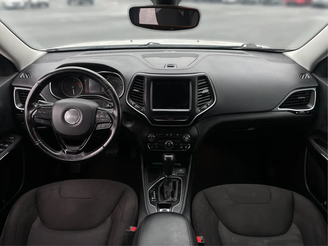 2019 Jeep Cherokee — photo 4