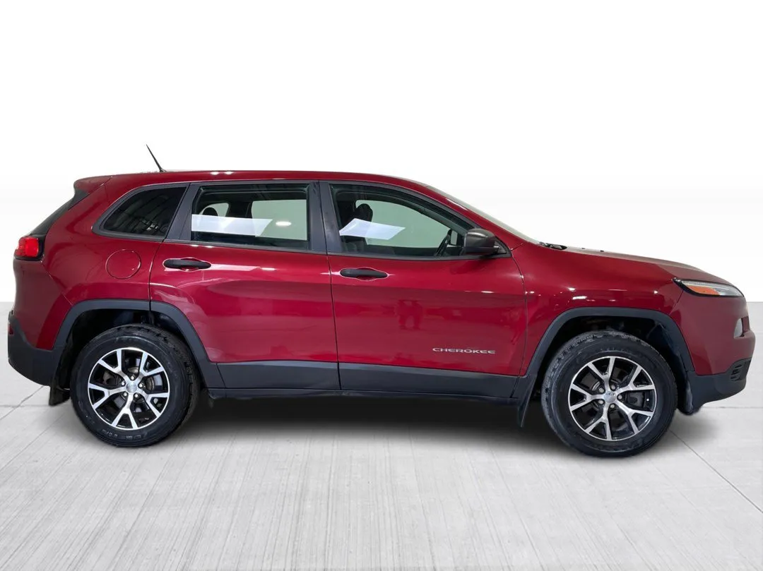 2016 Jeep Cherokee — photo 2