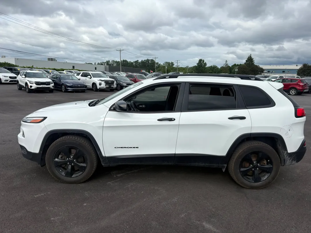 2017 Jeep Cherokee — photo 4