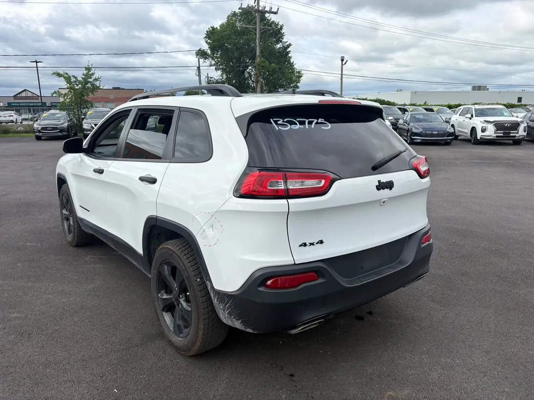 2017 Jeep Cherokee — photo 6