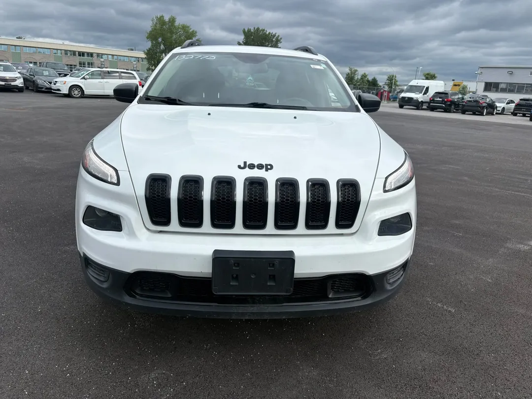 2017 Jeep Cherokee — photo 2