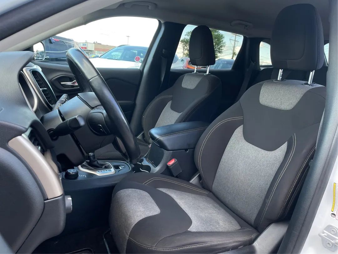 2017 Jeep Cherokee for sale - photo 3