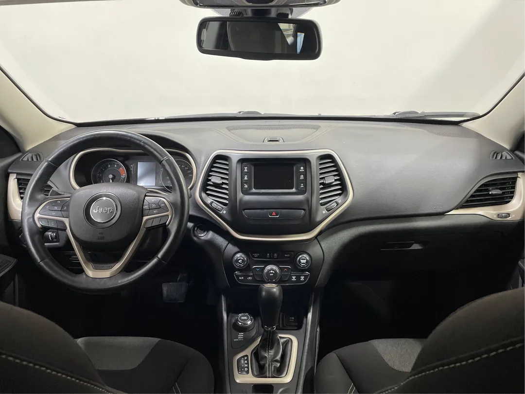 2016 Jeep Cherokee — photo 4