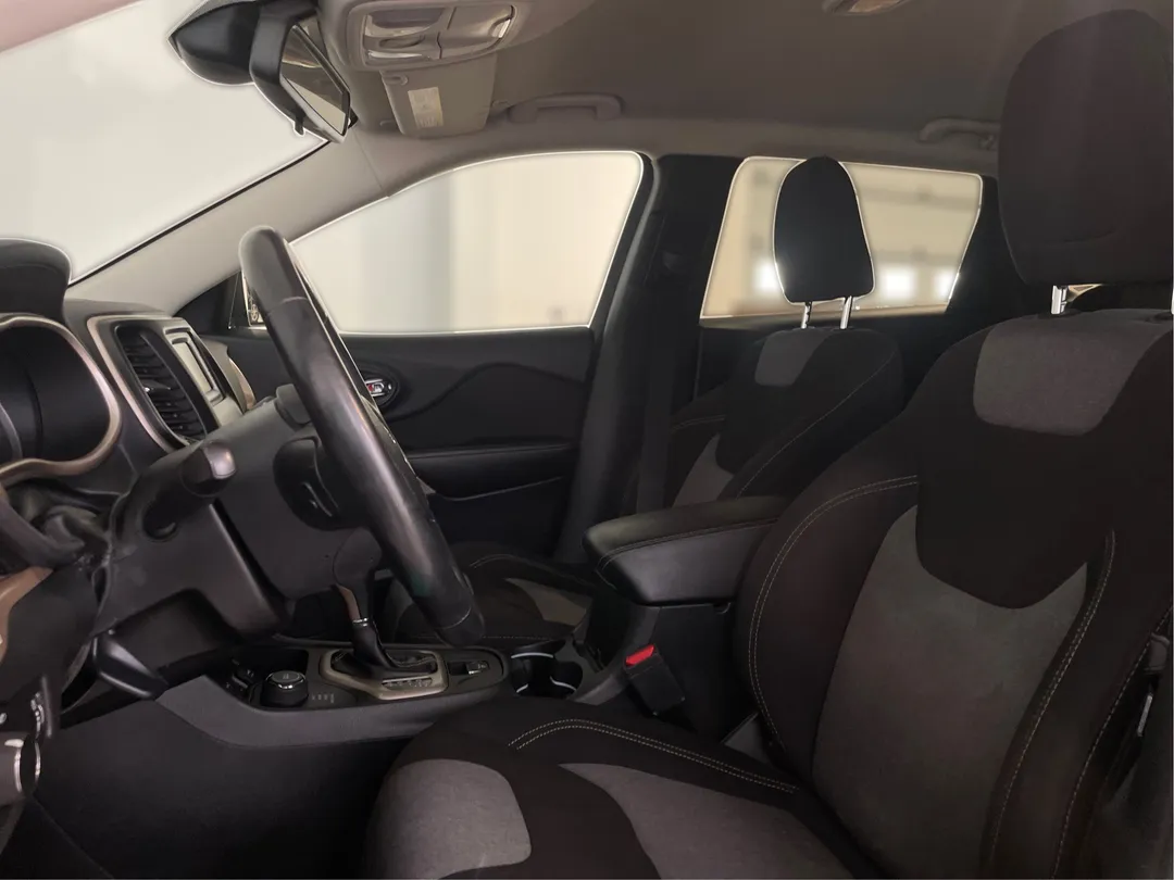 2018 Jeep Cherokee Altitude, photo 9