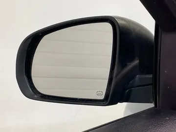 2018 Jeep Cherokee - image 17