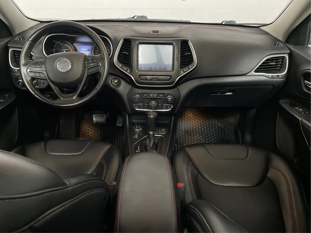 2019 Jeep Cherokee — photo 4