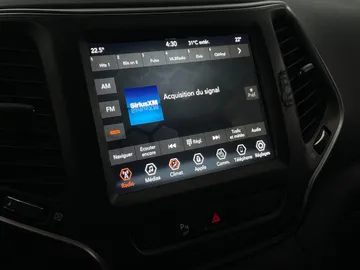 2019 Jeep Cherokee - image 24