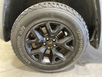 2017 Jeep Cherokee - image 7