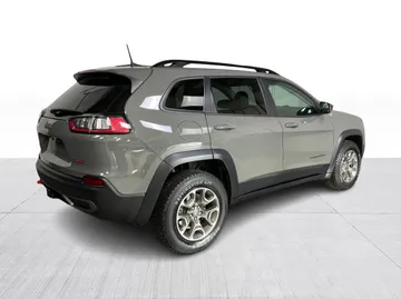 2022 Jeep Cherokee - image 15