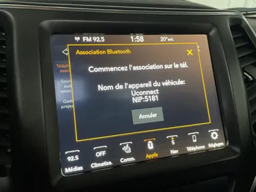 2022 Jeep Cherokee - image 31