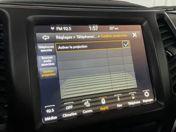 2022 Jeep Cherokee - image 8