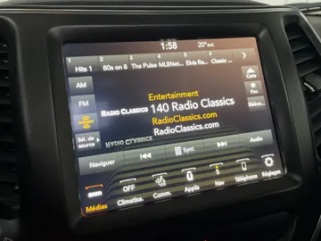 2022 Jeep Cherokee - image 34