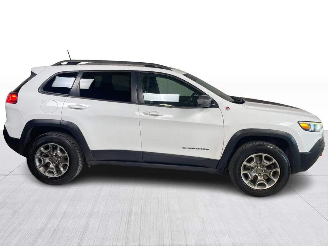 2020 Jeep Cherokee — photo 2