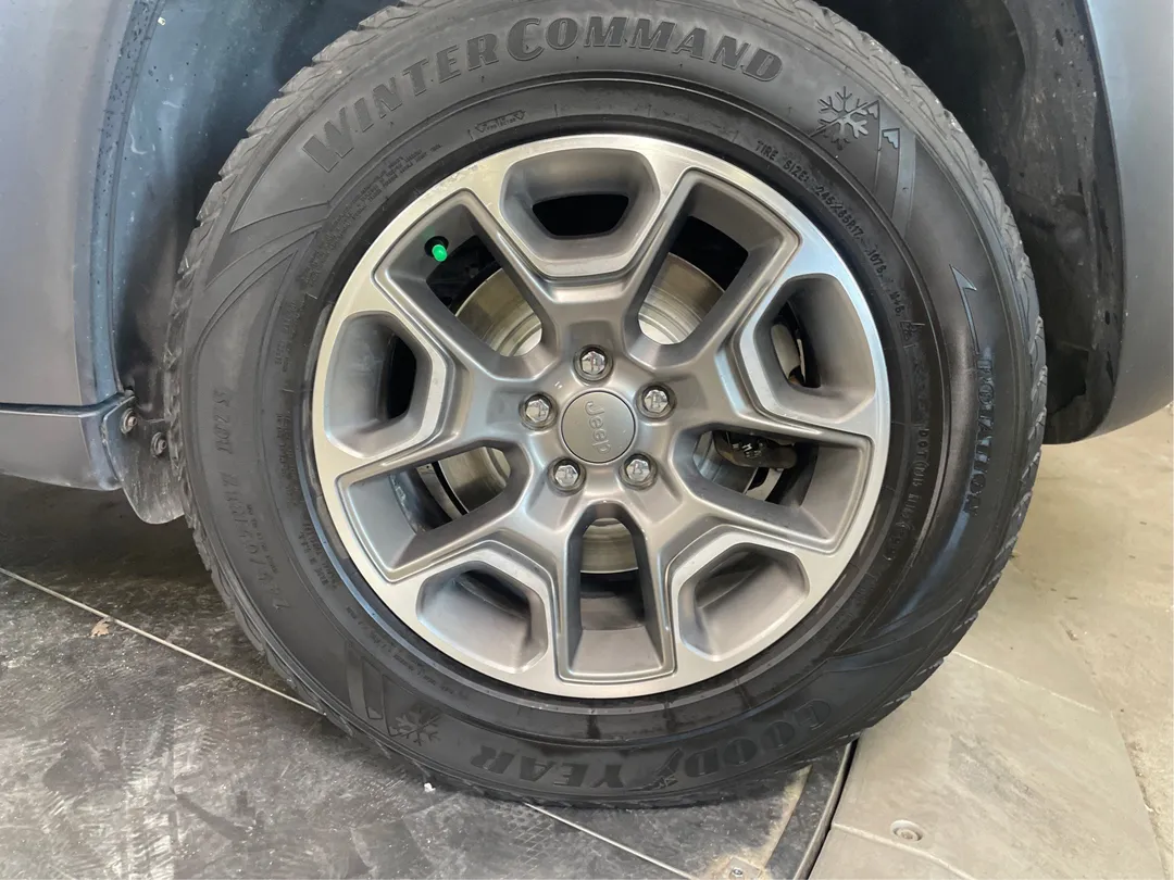 2020 Jeep Cherokee — photo 6