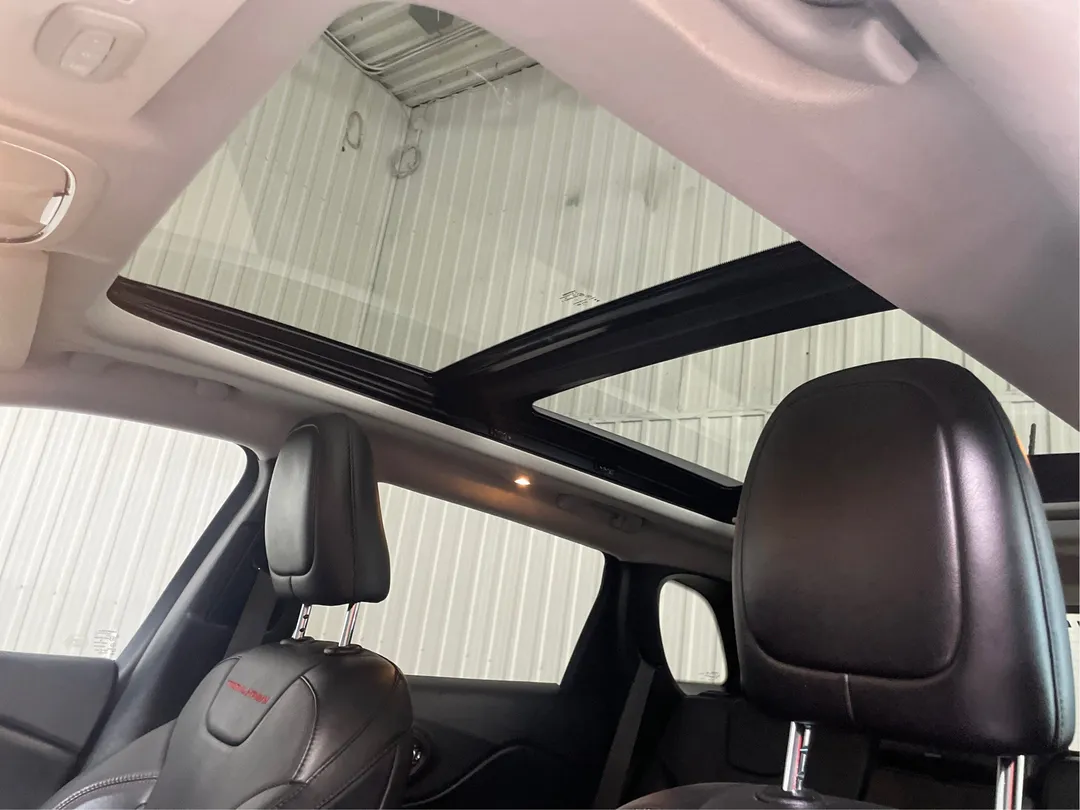 2020 Jeep Cherokee — photo 5