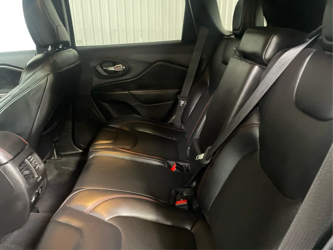 2021 Jeep Cherokee — photo 4