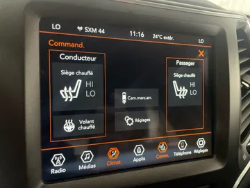 2021 Jeep Cherokee - image 24