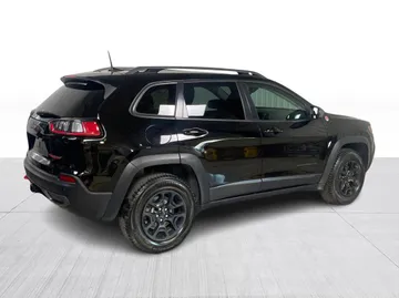 2021 Jeep Cherokee - image 13