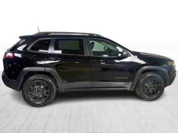 2021 Jeep Cherokee - image 2