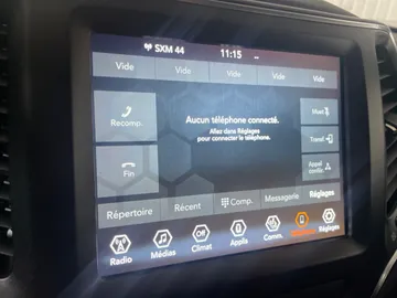 2021 Jeep Cherokee - image 25