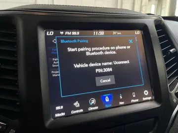 2022 Jeep Cherokee - image 30