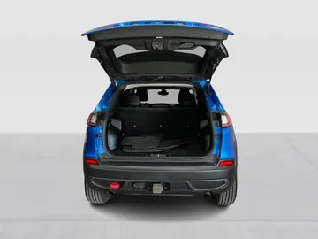 2022 Jeep Cherokee - image 13