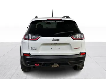 2021 Jeep Cherokee - image 12