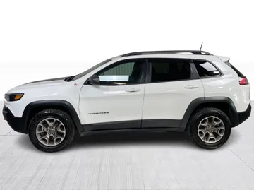 2021 Jeep Cherokee - image 10