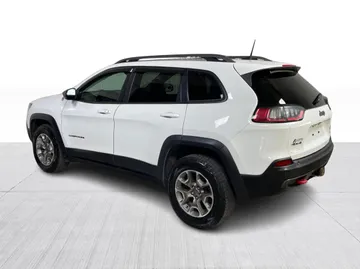 2021 Jeep Cherokee - image 11