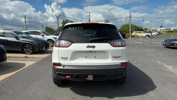 2021 Jeep Cherokee - image 6
