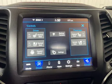 2021 Jeep Cherokee - image 29
